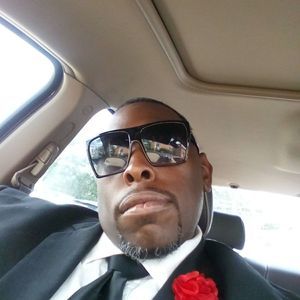 Meet your Posher, Derrick